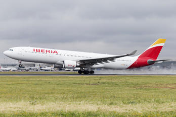 EC-LZJ - Iberia Airbus A330-300