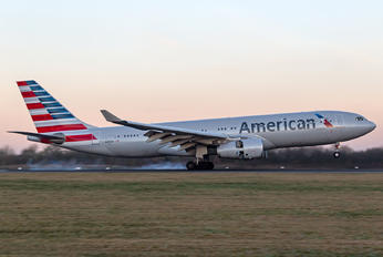 N287AY - American Airlines Airbus A330-200