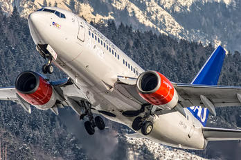 LN-TUM - SAS - Scandinavian Airlines Boeing 737-700