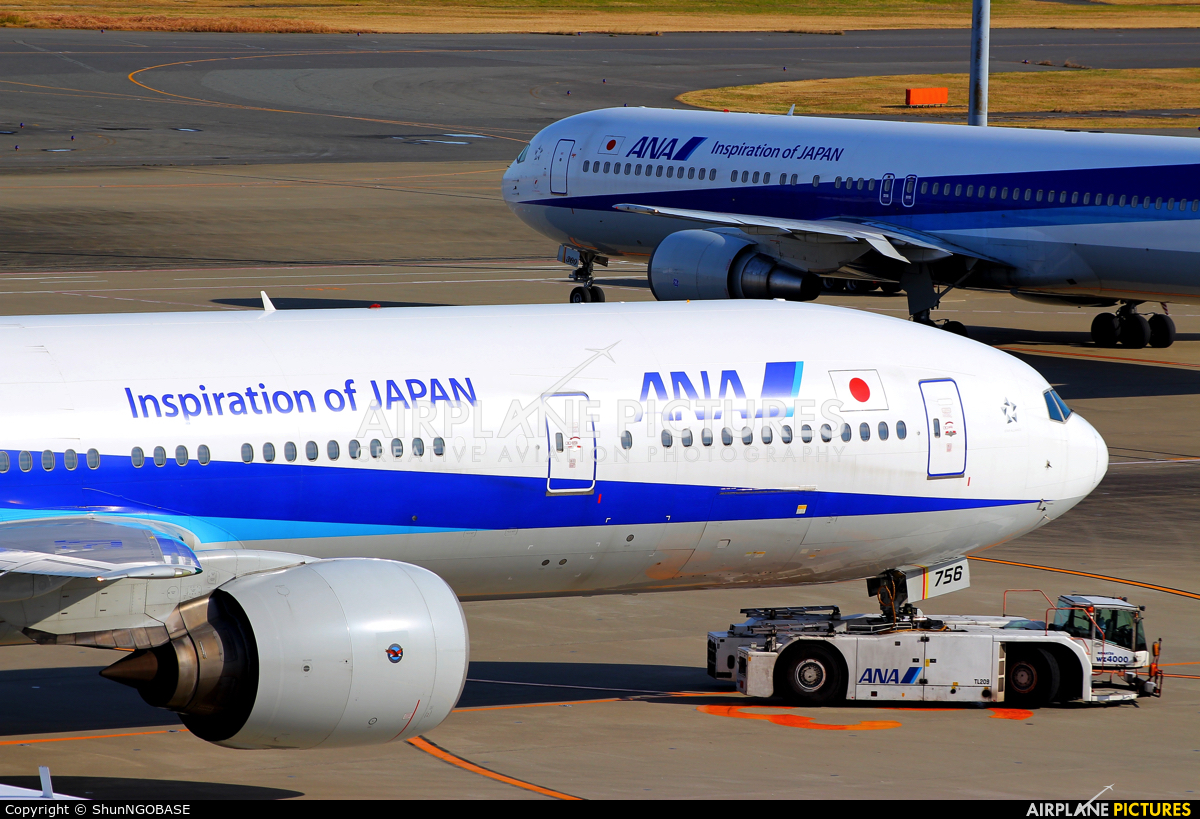ANA - All Nippon Airways JA756A aircraft at Tokyo - Haneda Intl