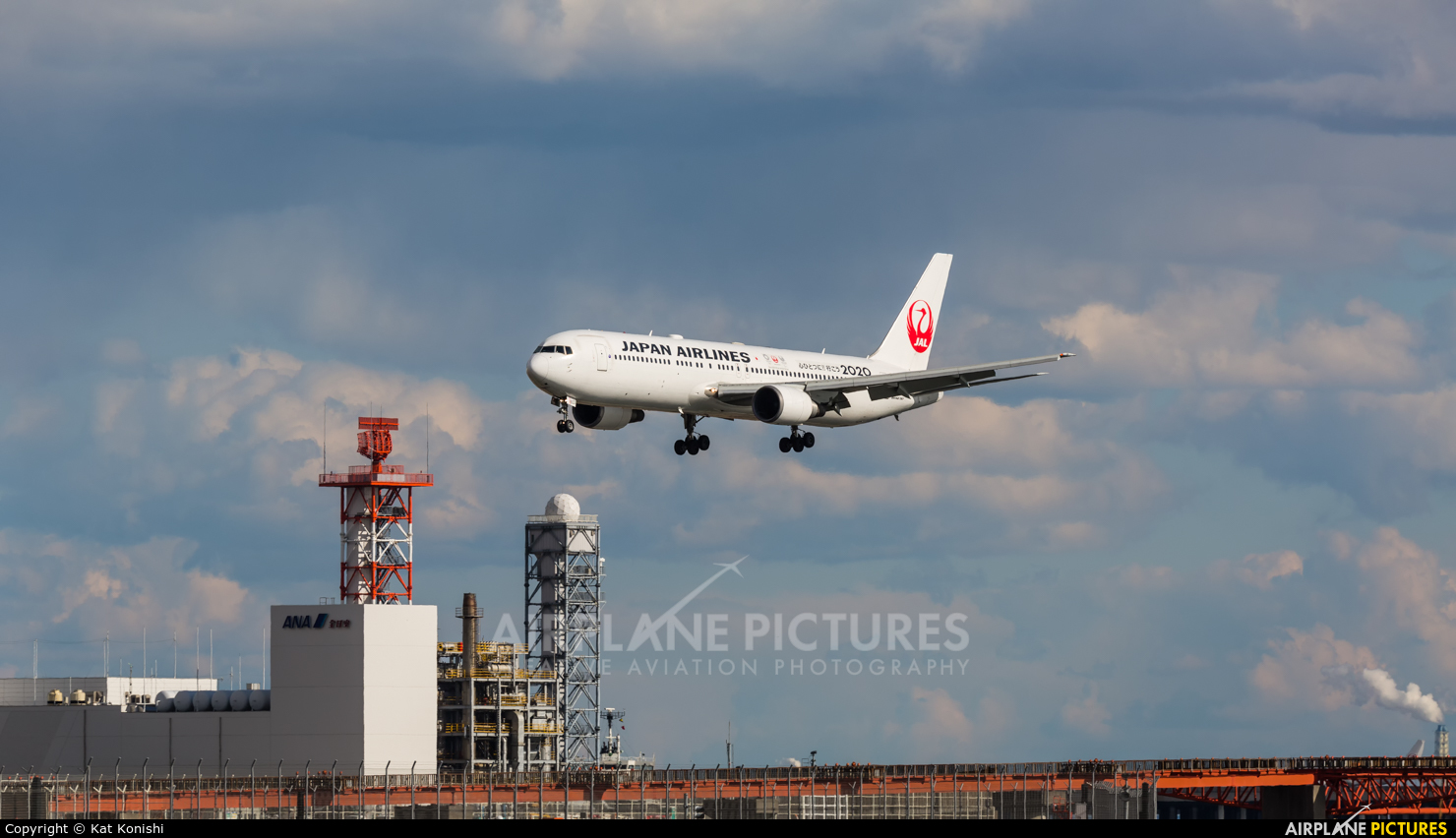 JAL - Japan Airlines JA603J aircraft at Tokyo - Haneda Intl