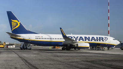 EI-EFK - Ryanair Boeing 737-800