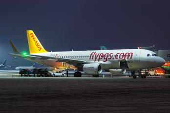 TC-DCB - Pegasus Airbus A320