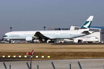 B-HNO - Cathay Pacific Boeing 777-300