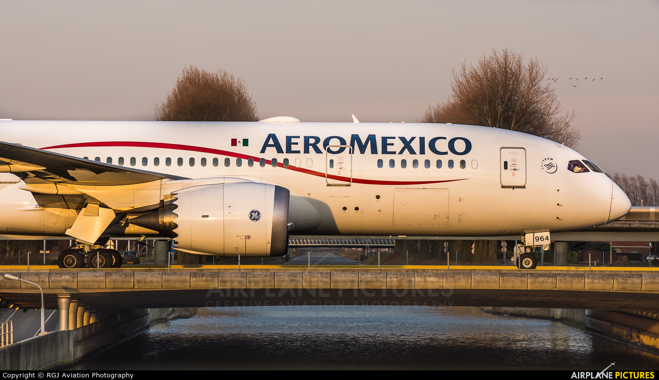 Aeromexico N964AM aircraft at Amsterdam - Schiphol