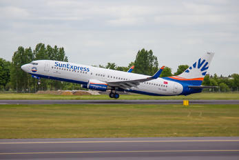 TC-SNU - SunExpress Boeing 737-800