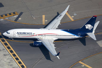 XA-AMS - Aeromexico Boeing 737-800
