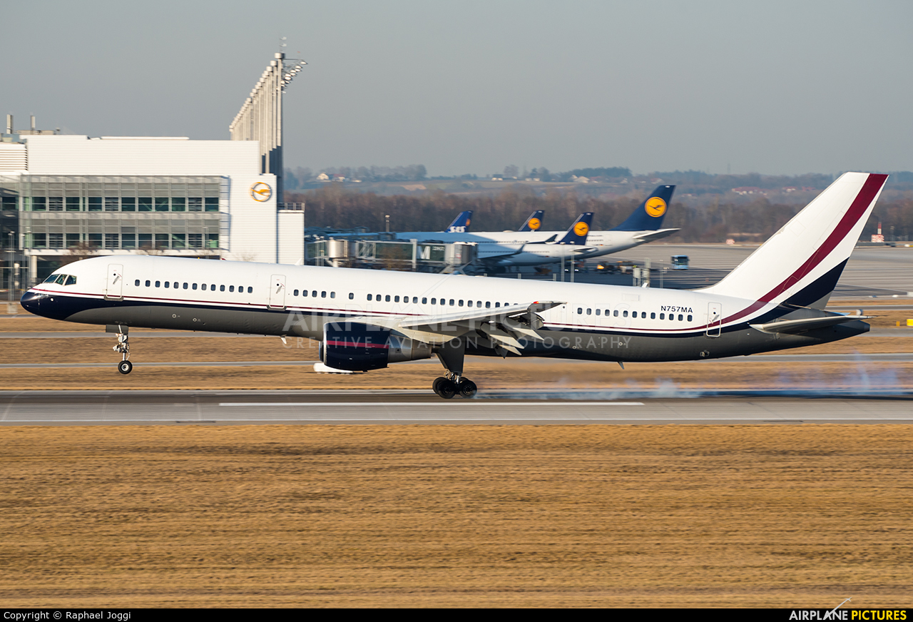 Mid East Jet N757MA aircraft at Munich