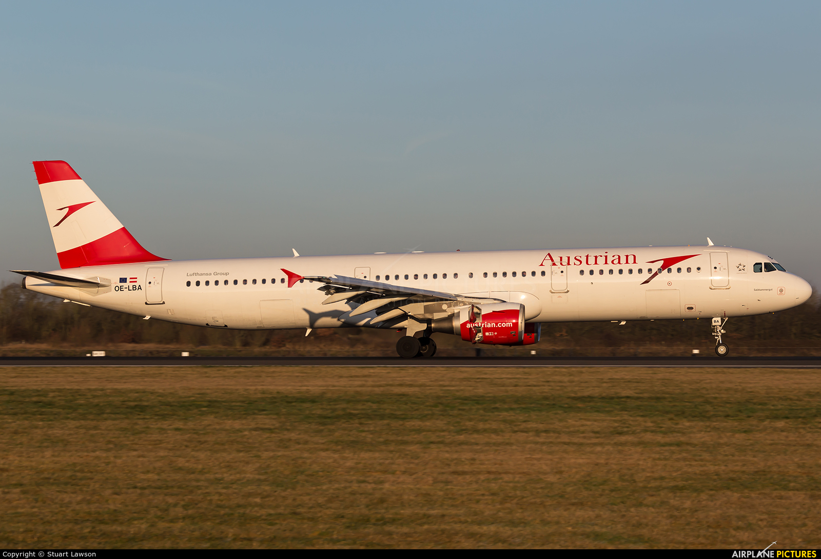 Austrian Airlines/Arrows/Tyrolean OE-LBA aircraft at Manchester