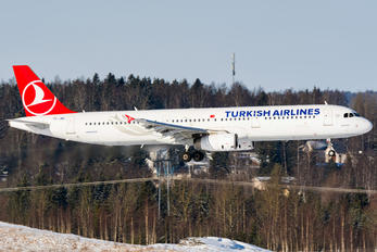 TC-JMK - Turkish Airlines Airbus A321
