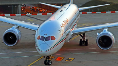CN-RGB - Royal Air Maroc Boeing 787-8 Dreamliner