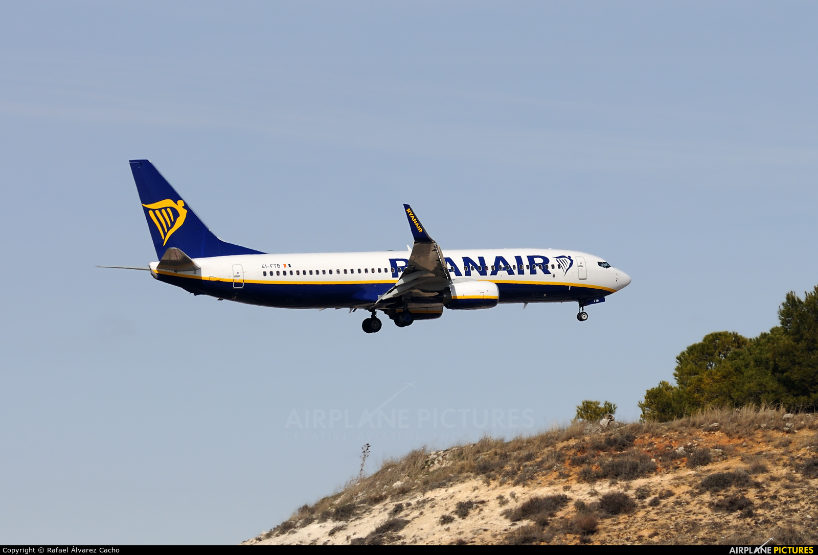 Ryanair EI-FTB aircraft at Valladolid - Villanubla