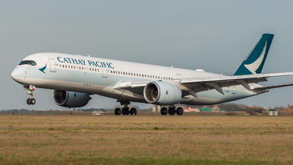 B-LRF - Cathay Pacific Airbus A350-900