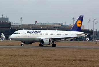 D-AIBB - Lufthansa Airbus A319