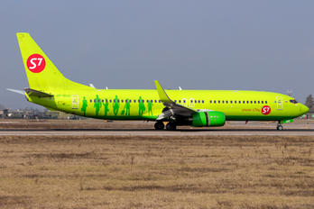 VP-BUG - S7 Airlines Boeing 737-800