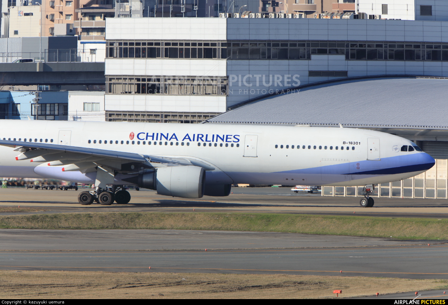 China Airlines B-18301 aircraft at Fukuoka