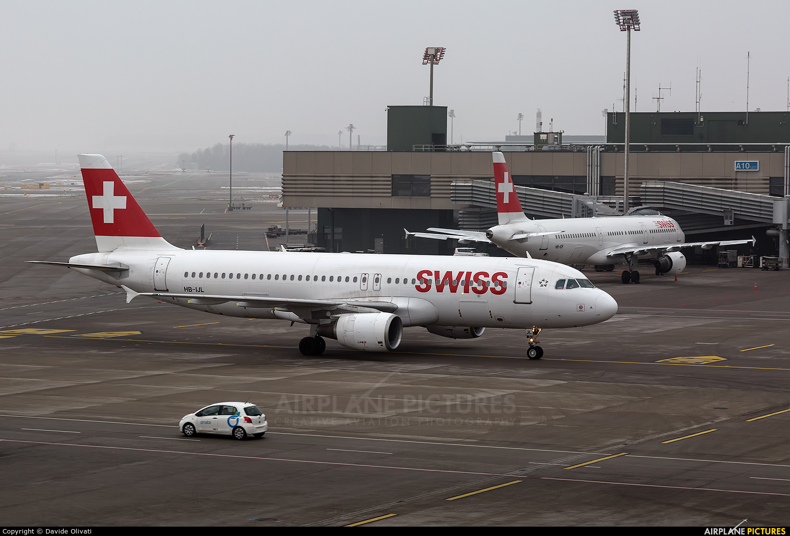 Swiss HB-IJL aircraft at Zurich