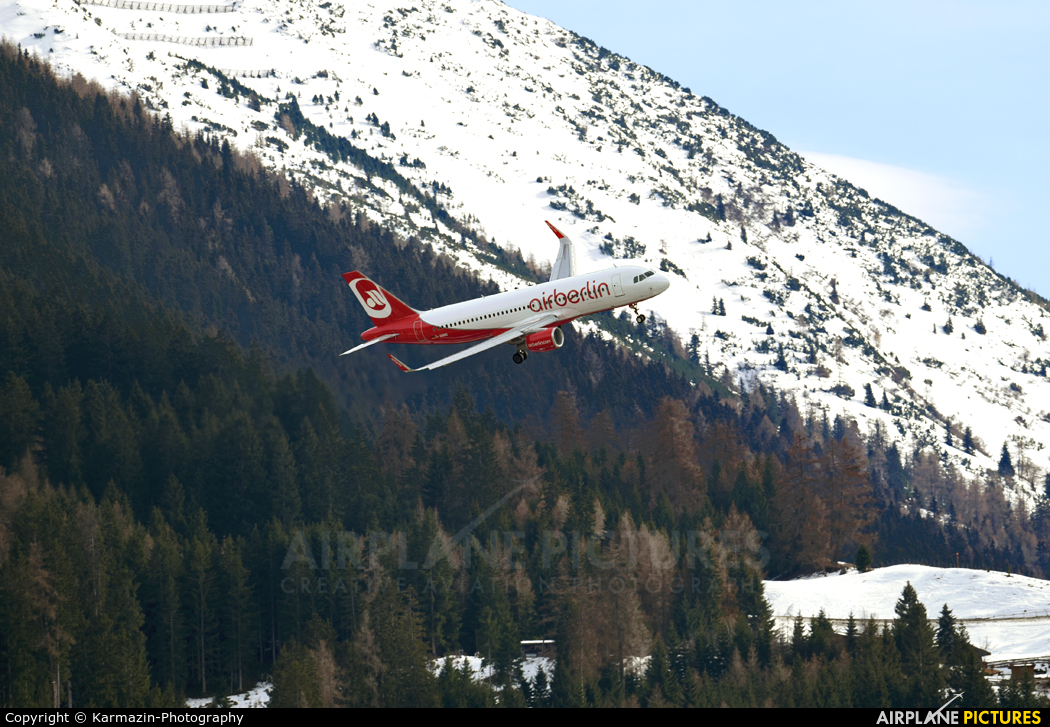 Air Berlin D-ABNO aircraft at Innsbruck