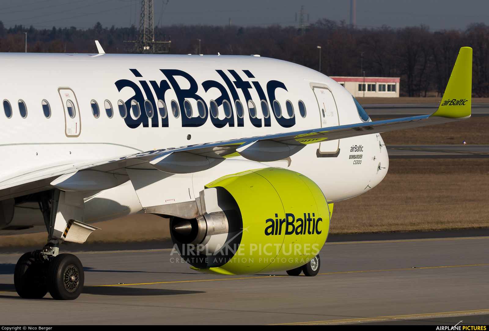 Air Baltic YL-CSA aircraft at Frankfurt