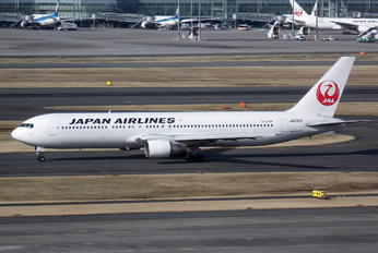 JA8365 - JAL - Japan Airlines Boeing 767-300