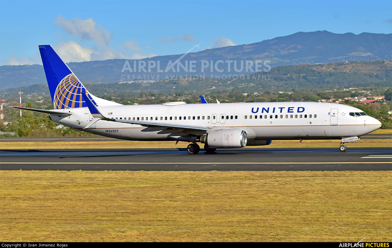 United Airlines N36207 aircraft at San Jose - Juan Santamaría Intl