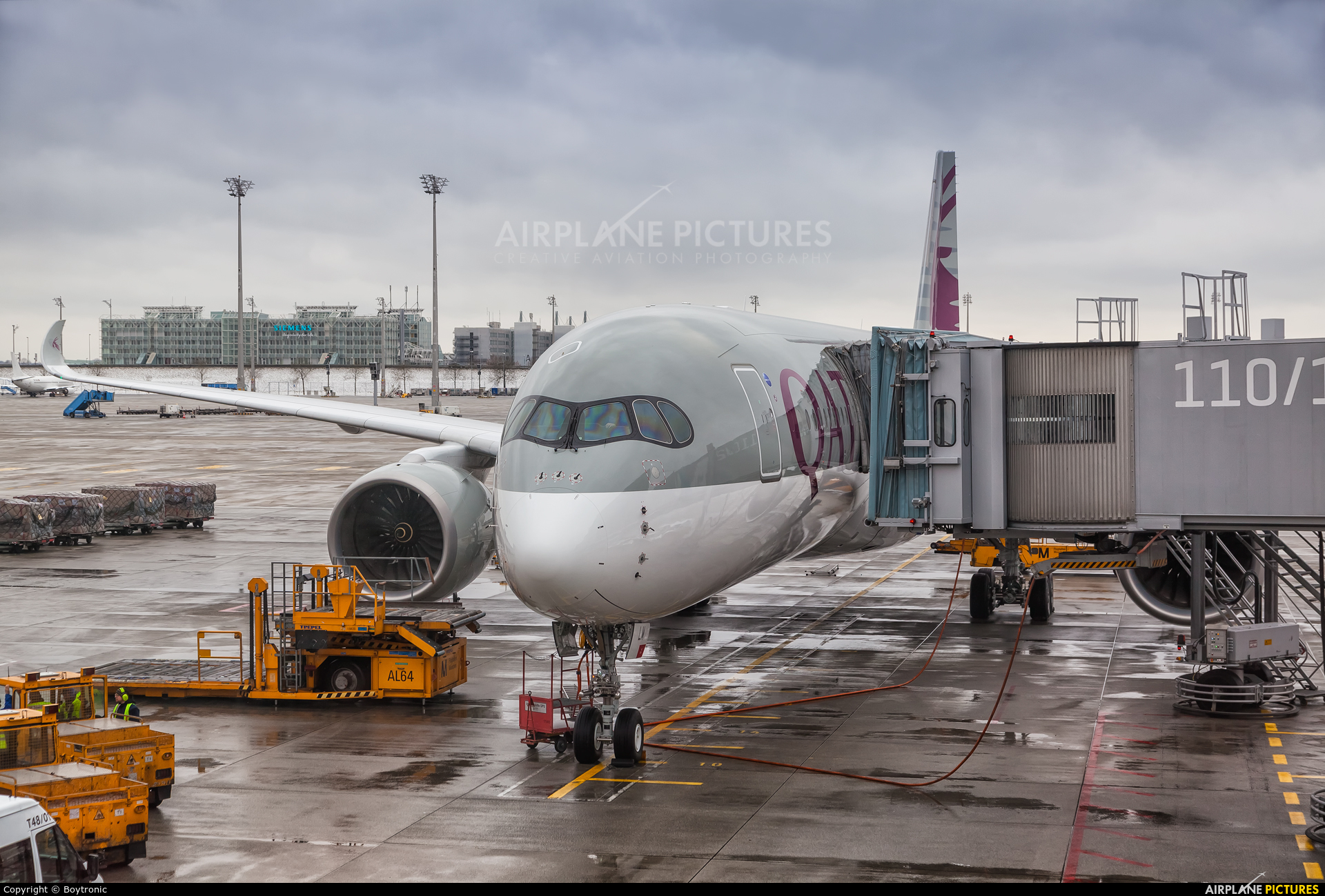 Qatar Airways A7-ALM aircraft at Munich