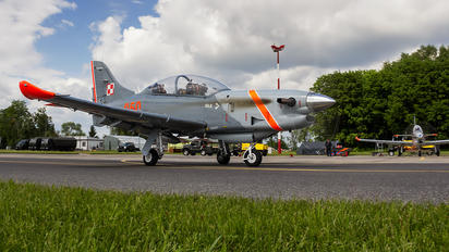 050 - Poland - Air Force "Orlik Acrobatic Group" PZL 130 Orlik TC-1 / 2