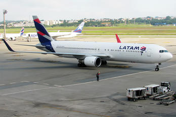 CC-CWV - LATAM Boeing 767-300ER