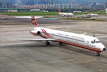 B-28027 - Far Eastern Air Transport McDonnell Douglas MD-83