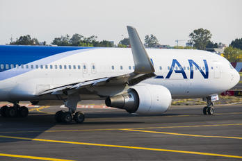 CC-BDB - LAN Airlines Boeing 767-300ER