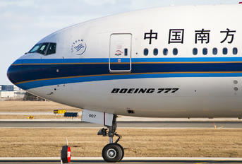 B-2007 - China Southern Airlines Boeing 777-300ER