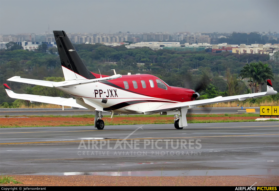 Private PP-JXX aircraft at Brasília - Presidente Juscelino Kubitschek Intl