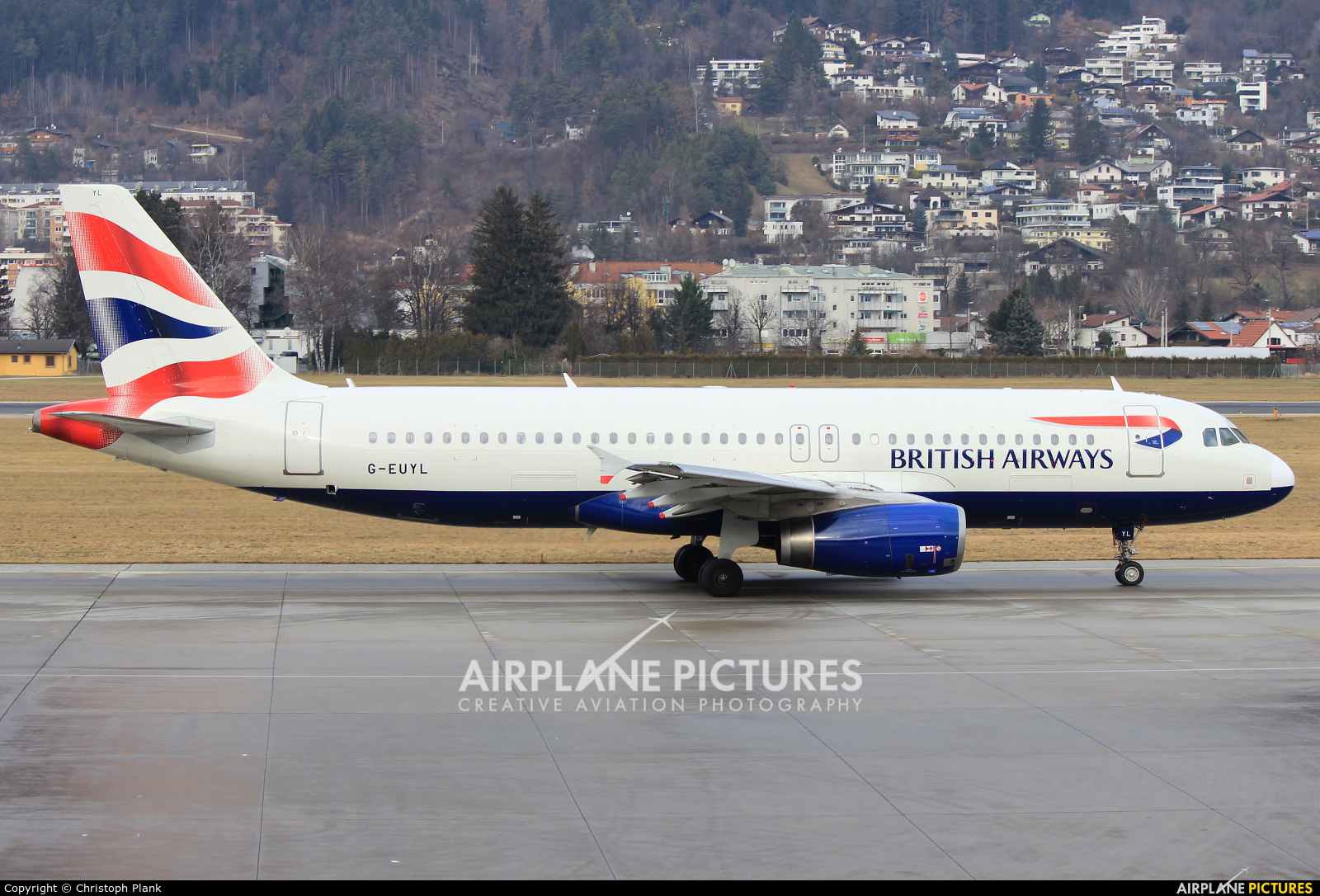 British Airways G-EUYL aircraft at Innsbruck