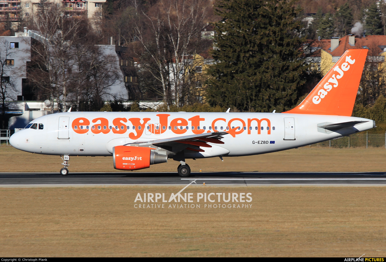 easyJet G-EZBD aircraft at Innsbruck