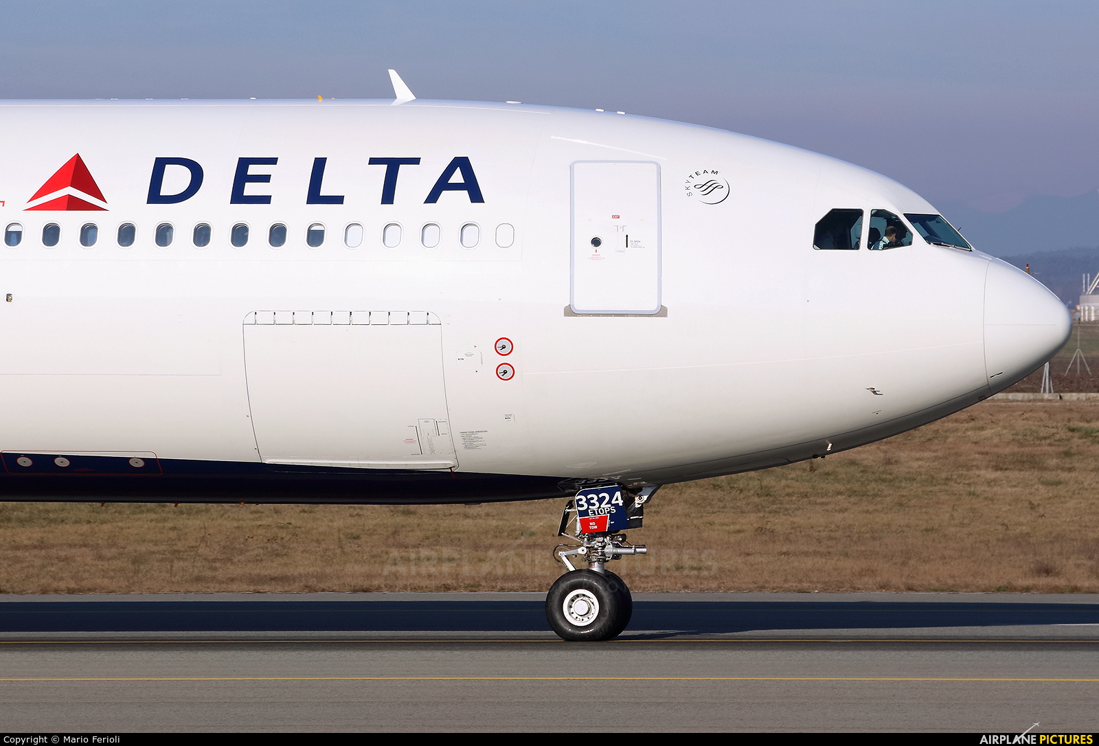 Delta Air Lines N824NW aircraft at Milan - Malpensa