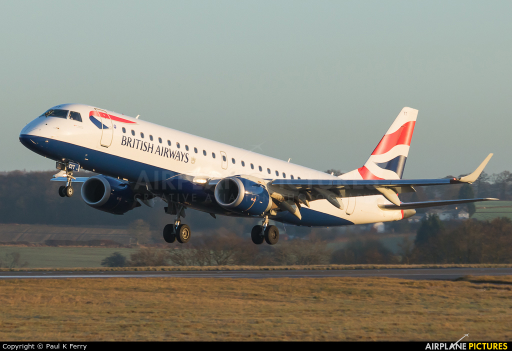 British Airways - City Flyer G-LCYT aircraft at London - Luton