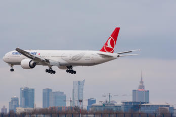 TC-JJU - Turkish Airlines Boeing 777-300ER