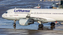 D-AIUF - Lufthansa Airbus A320 aircraft