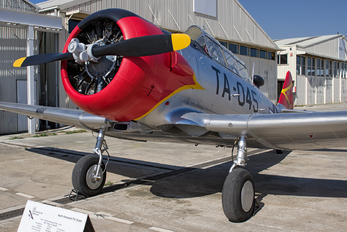 E.16-97 - Fundació Parc Aeronàutic de Catalunya North American Harvard/Texan (AT-6, 16, SNJ series)