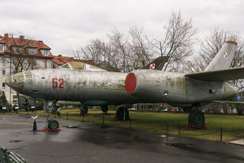 52 - Poland - Air Force Ilyushin Il-28