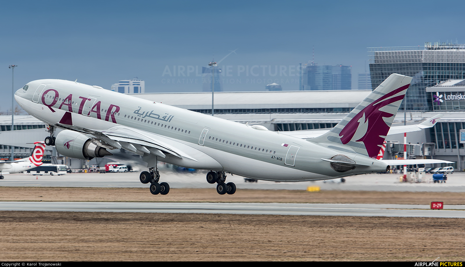 Qatar Airways A7-ACB aircraft at Warsaw - Frederic Chopin