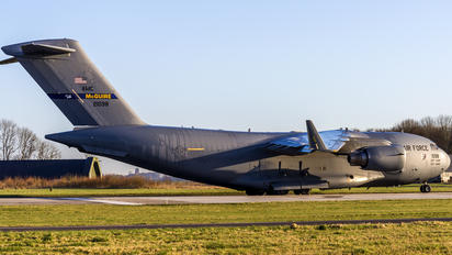 02-1098 - USA - Air Force Boeing C-17A Globemaster III
