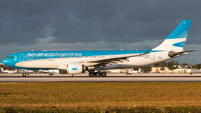 LV-FNK - Aerolineas Argentinas Airbus A330-200