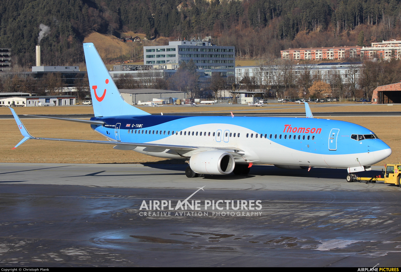Thomson/Thomsonfly G-TAWC aircraft at Innsbruck