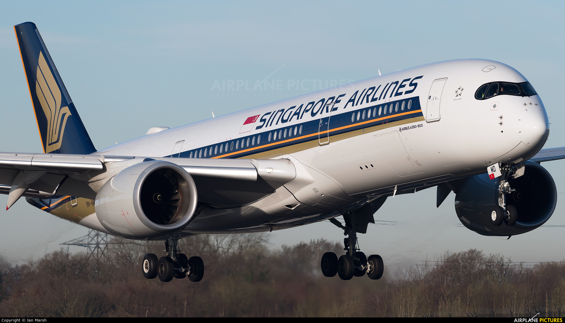 Singapore Airlines 9V-SMD aircraft at Manchester