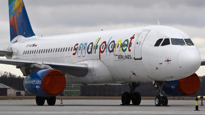 SP-HAC - Small Planet Airlines Airbus A320