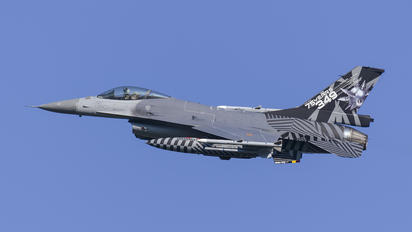 FA-70 - Belgium - Air Force General Dynamics F-16A Fighting Falcon