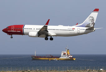 LN-NGK - Norwegian Air Shuttle Boeing 737-800