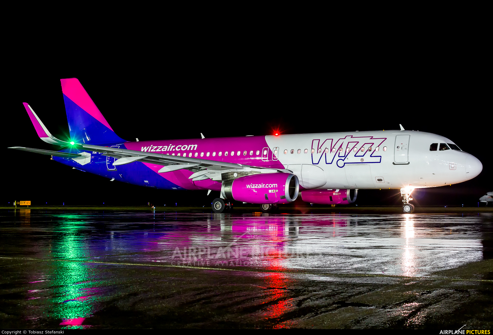 Wizz Air HA-LYS aircraft at Katowice - Pyrzowice