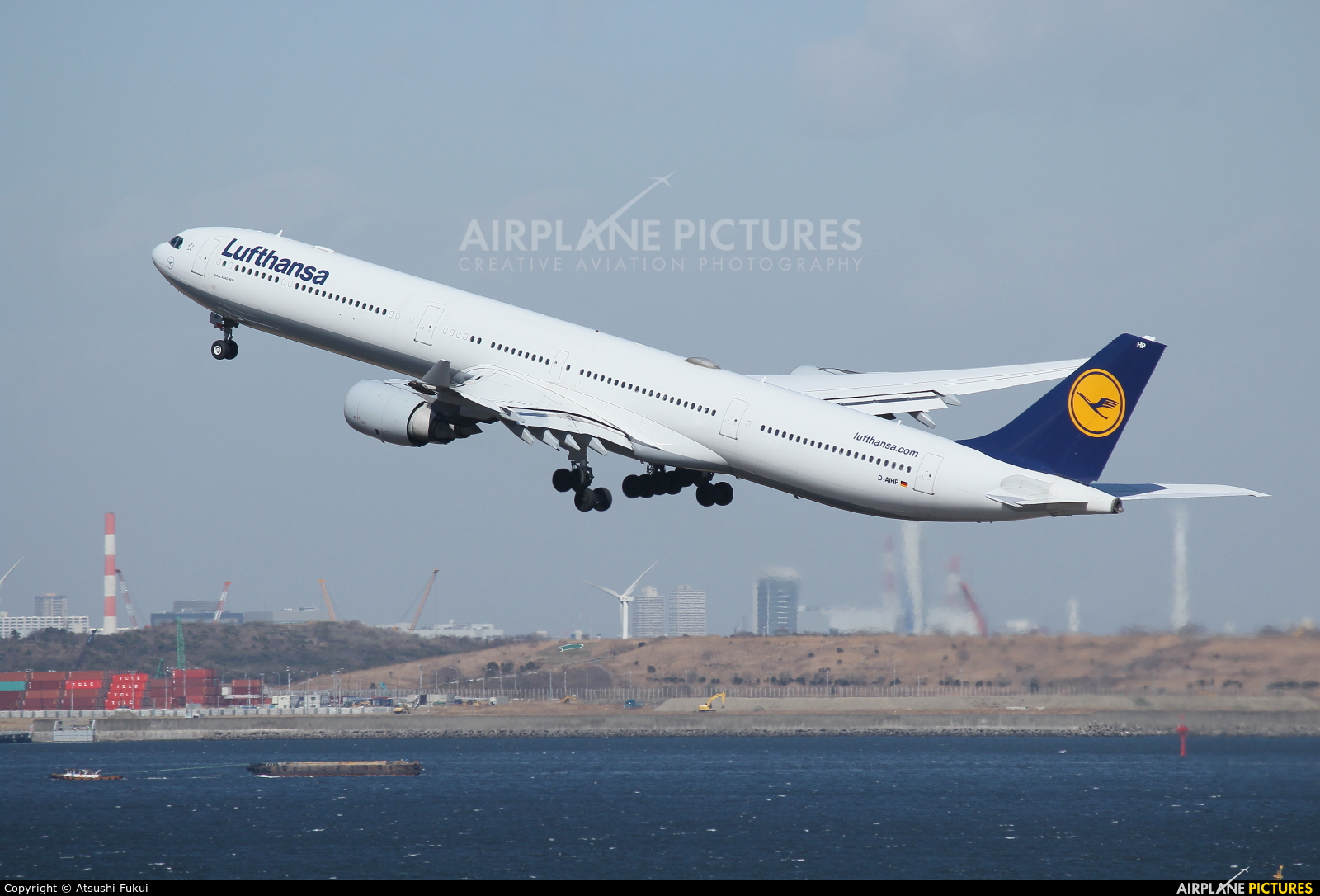 Lufthansa D-AIHP aircraft at Tokyo - Haneda Intl